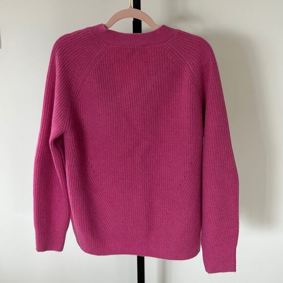 Saks fifth Avenue hot pink v neck cashmere sweater, size M - Picture 7 of 7